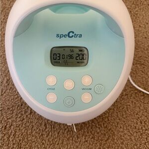 Spectra Electric Breast Pump - White and Blue